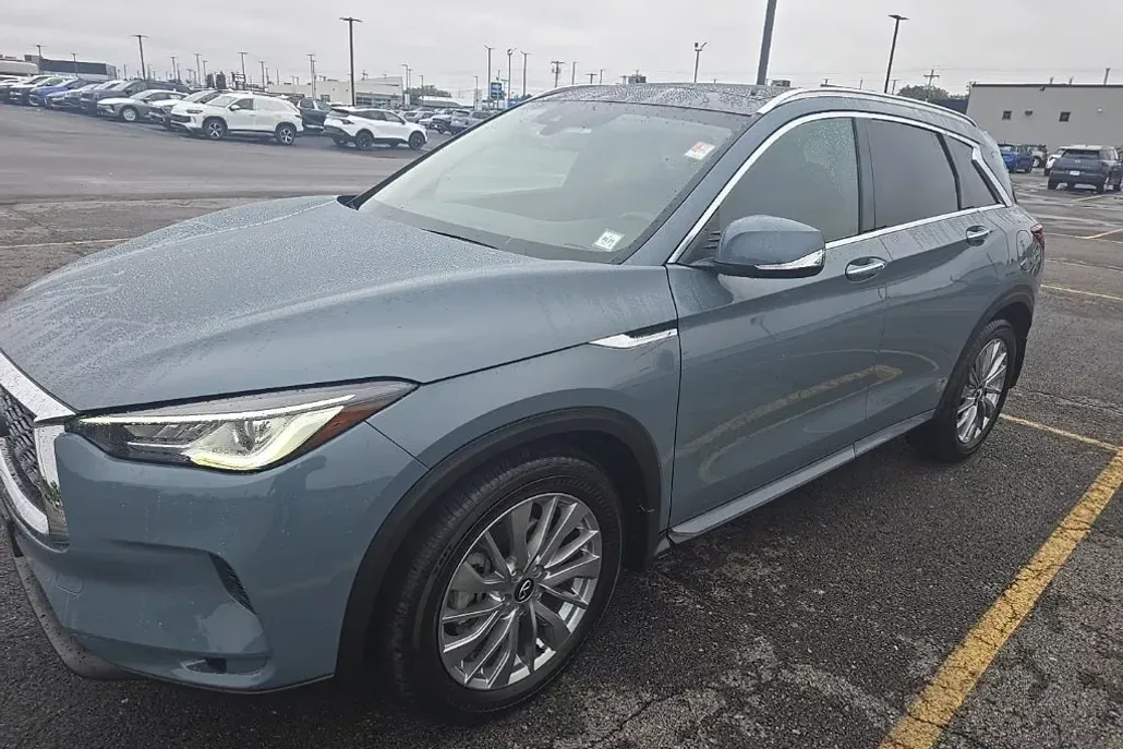 2025 Infiniti QX50 Luxe AWD photo 1