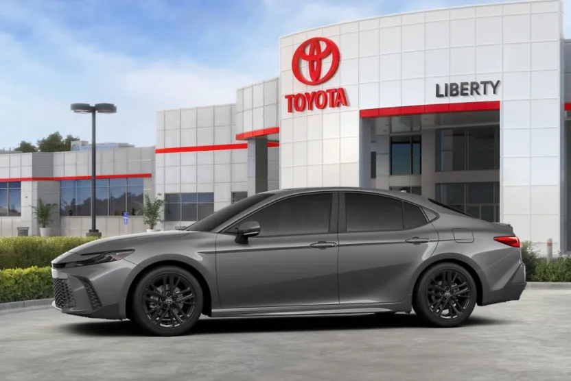 2026 Toyota Camry SE photo 1