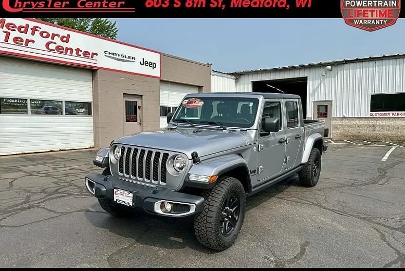 2021 Jeep Gladiator Sport photo 1