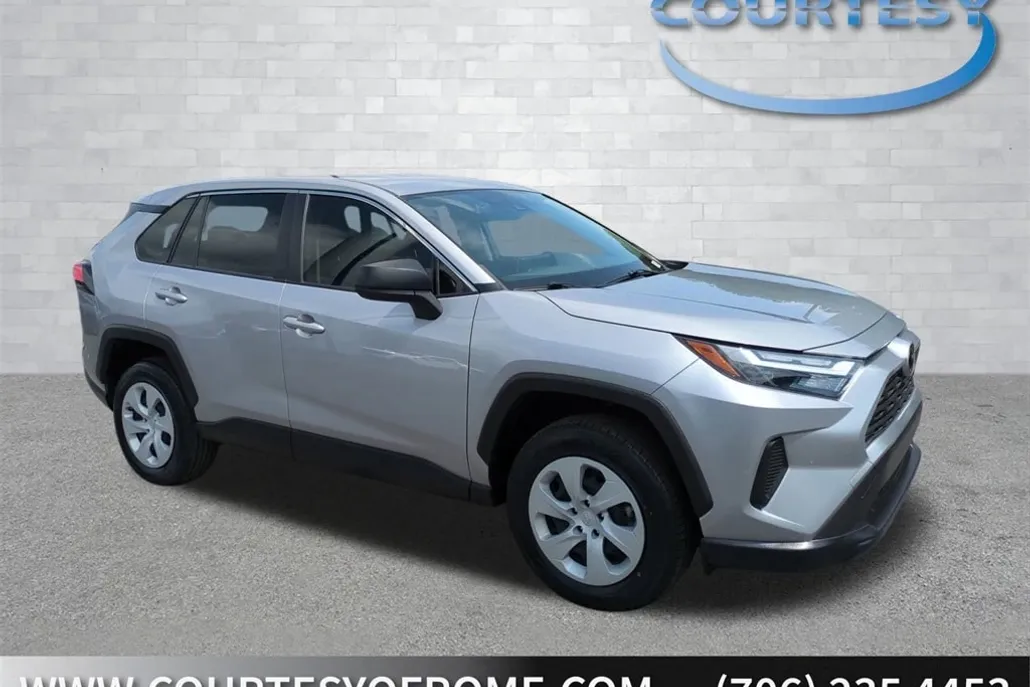 2023 Toyota RAV4 LE photo 1