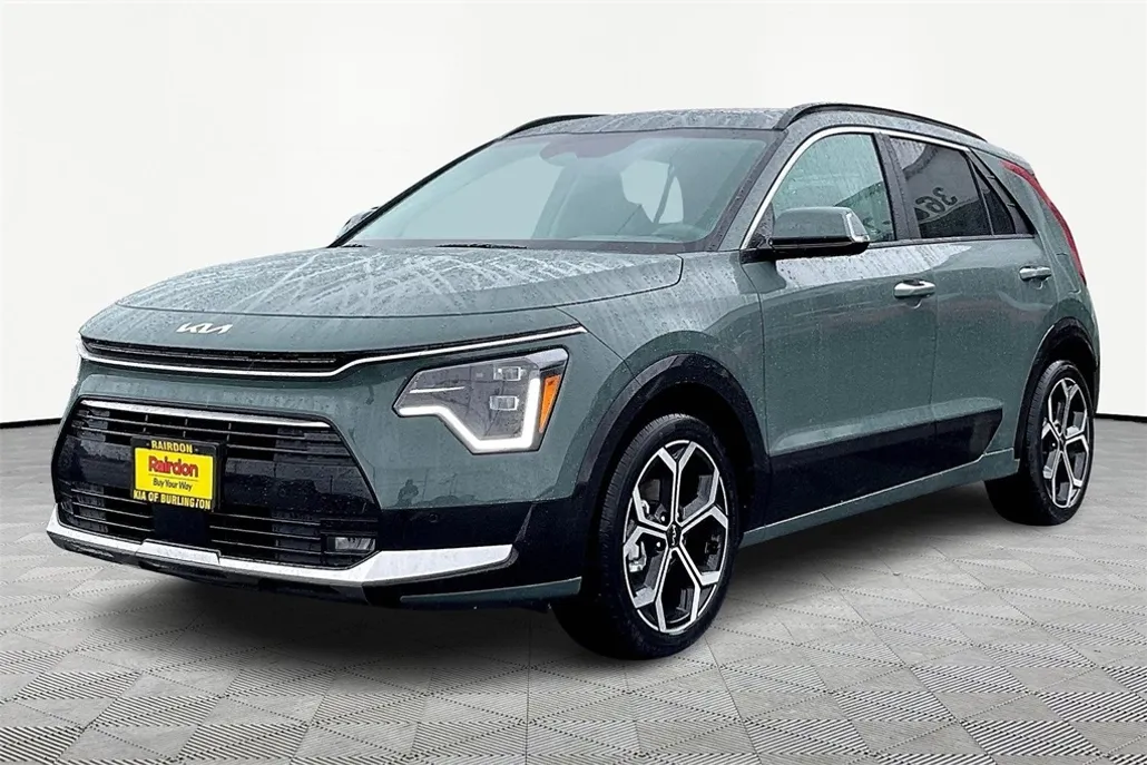 2025 Kia Niro SX Touring photo 1