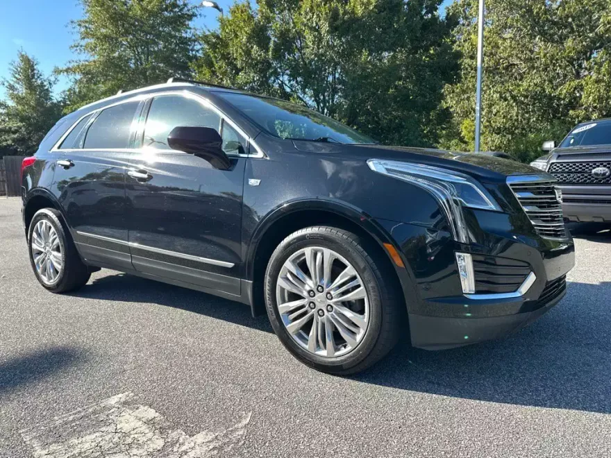 2017 Cadillac XT5 Premium Luxury photo 1