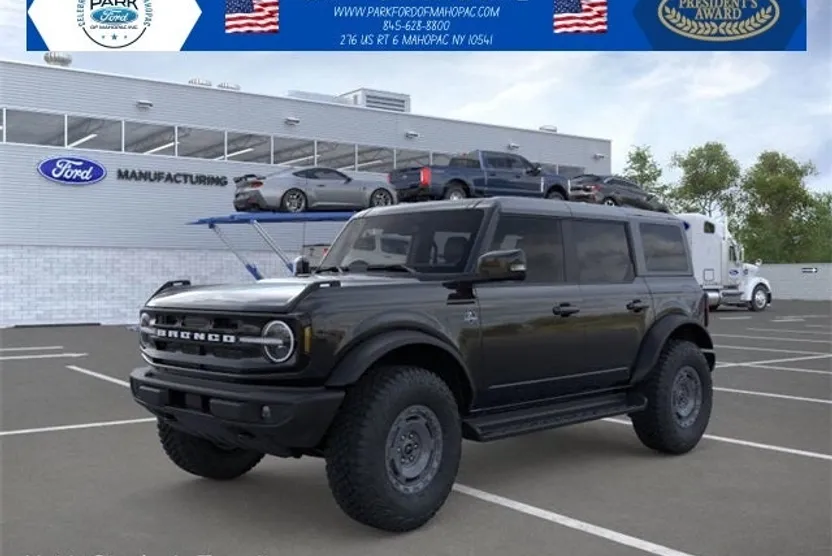 2025 Ford Bronco Outer Banks photo 1