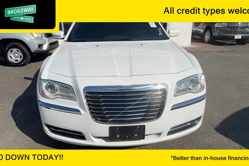 2012 Chrysler 300 Base Limited photo 1