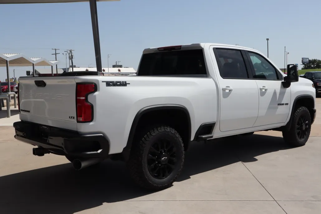 2025 Chevrolet Silverado 2500HD LTZ photo 1