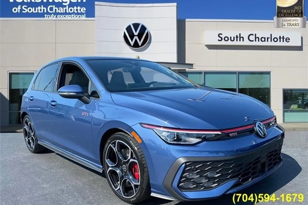 2025 Volkswagen Golf GTI Autobahn photo 1