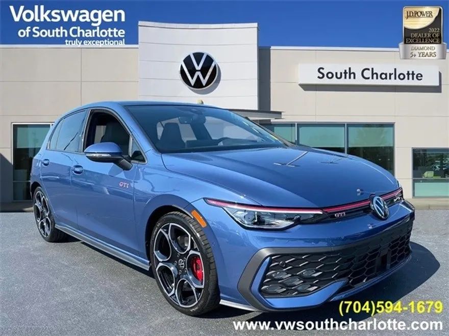 2025 Volkswagen Golf GTI Autobahn photo 1