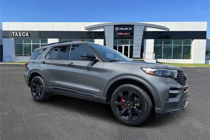 2023 Ford Explorer ST photo 1