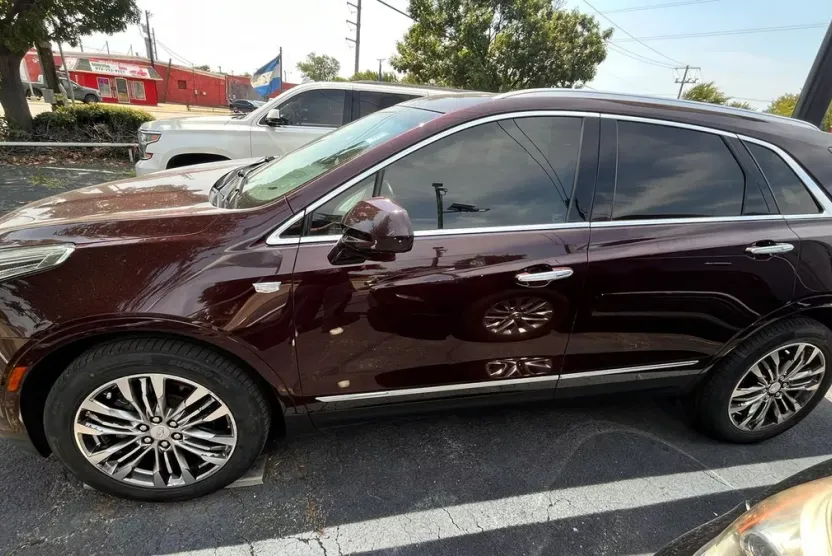 2017 Cadillac XT5 Premium Luxury photo 1