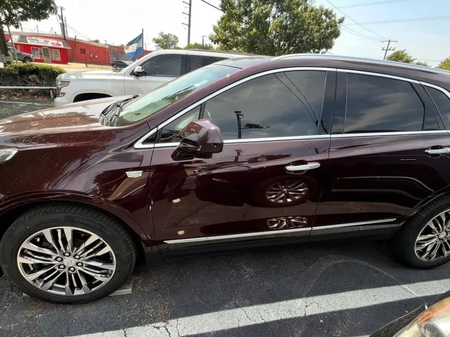 2017 Cadillac XT5 Premium Luxury photo 1