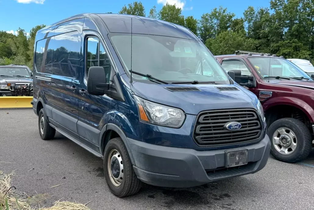 2019 Ford Transit photo 1