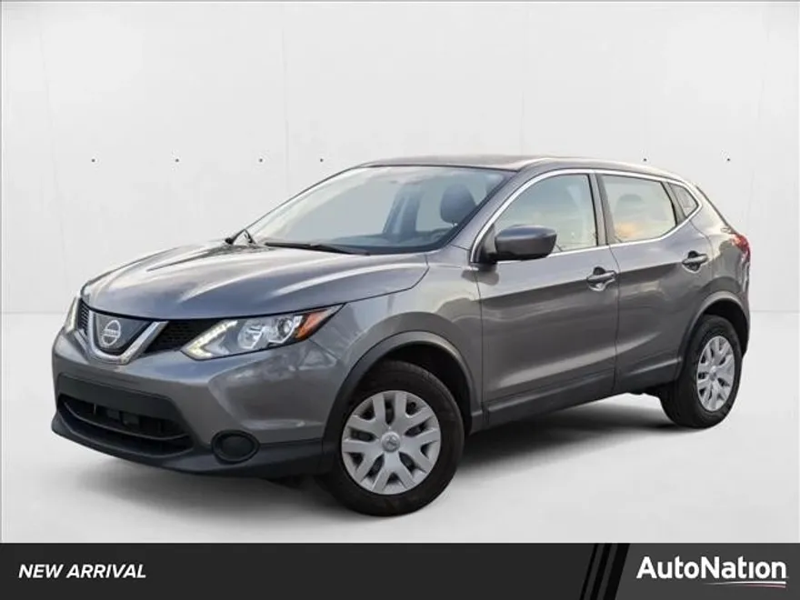 2019 Nissan Rogue Sport S photo 1