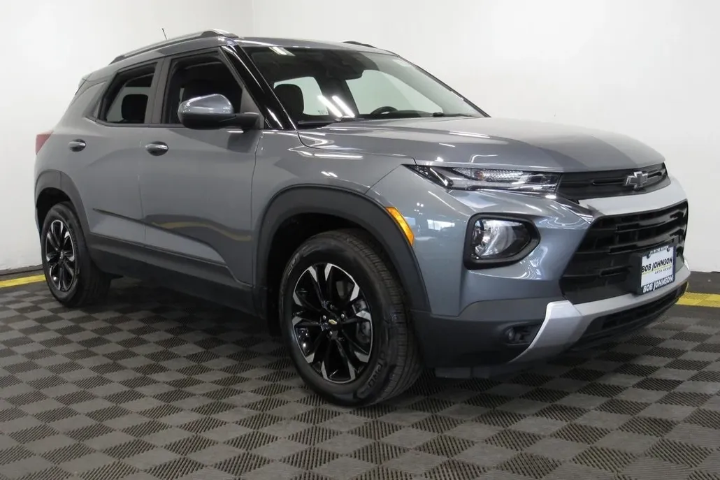 2021 Chevrolet Trailblazer LT photo 1