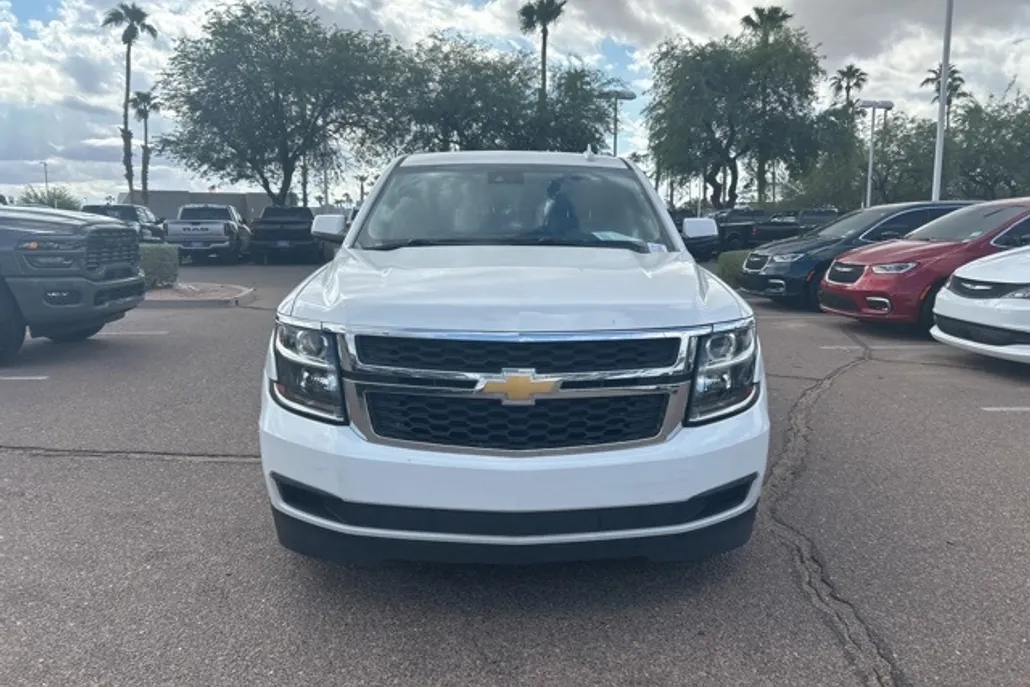 2017 Chevrolet Tahoe LS photo 1