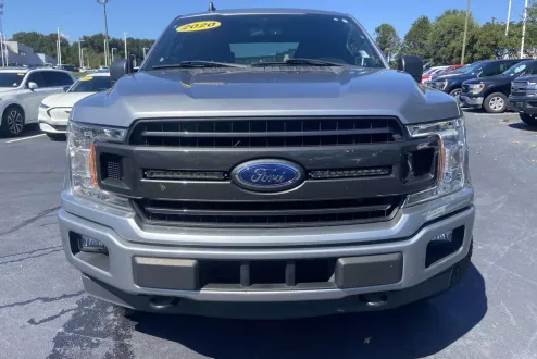 2020 Ford F-150 XLT photo 2
