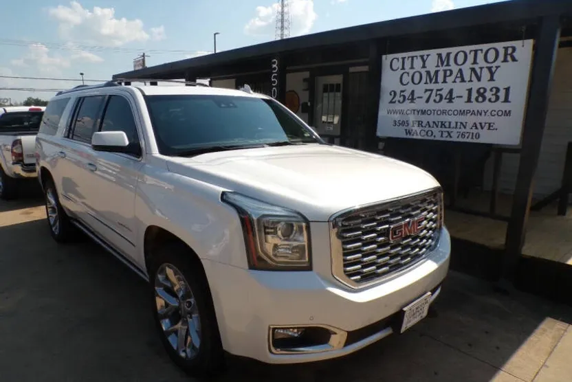 2020 Gmc Yukon XL Denali photo 1
