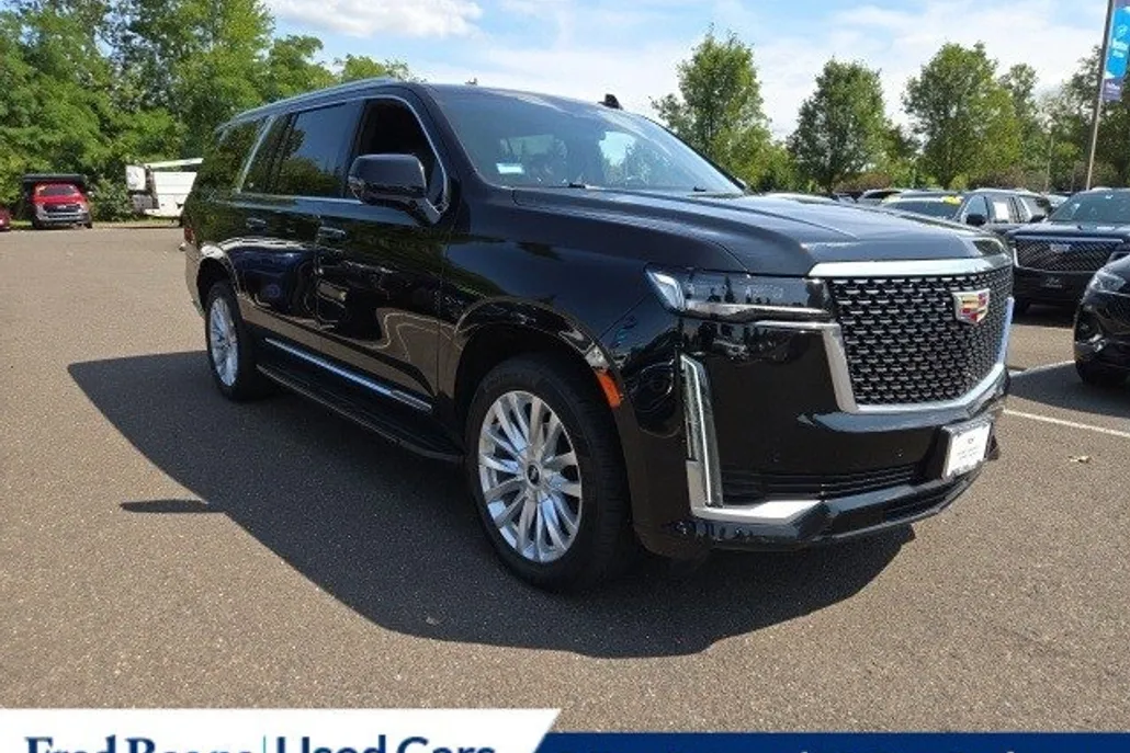 2024 Cadillac Escalade ESV Luxury photo 1