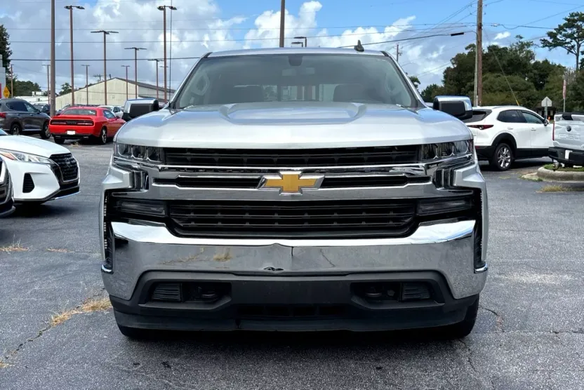 2020 Chevrolet Silverado 1500 LT photo 1