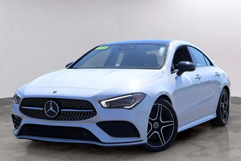 2023 Mercedes Benz CLA 250 4MATIC photo 1