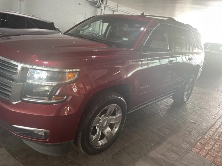 2019 Chevrolet Tahoe Premier photo 1