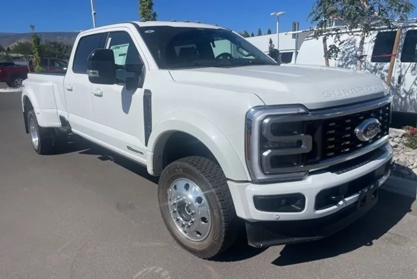 2026 Ford F-450 photo 1