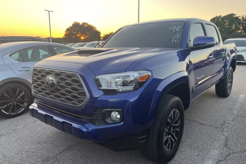2022 Toyota Tacoma TRD Sport V6 photo 1