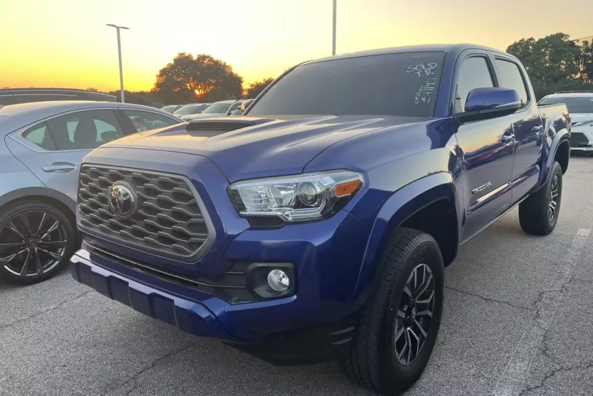 2022 Toyota Tacoma TRD Sport V6 photo 1