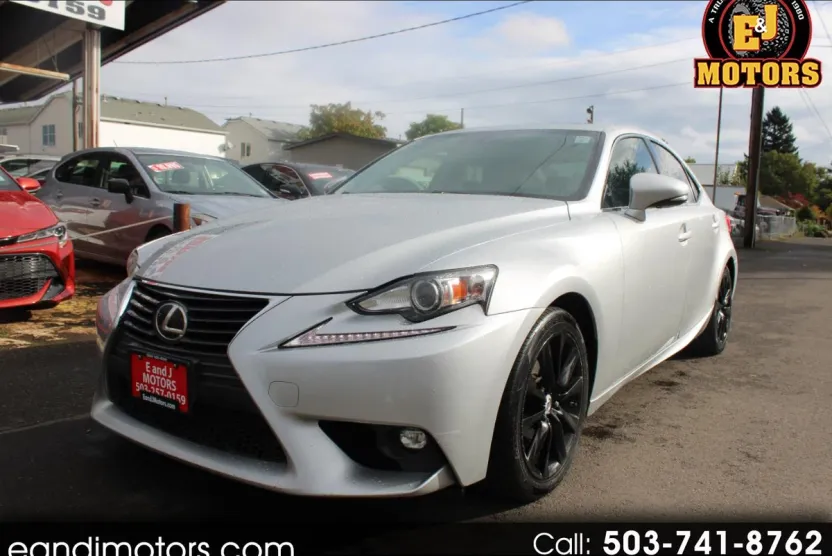 2015 Lexus IS 250 photo 1