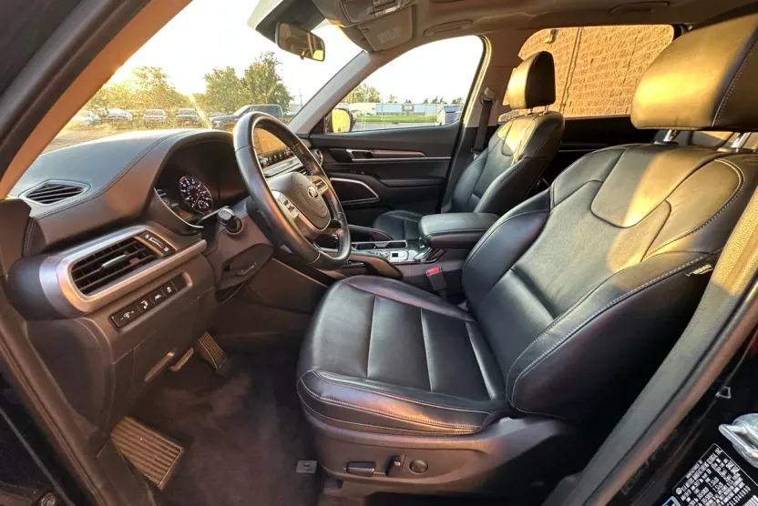 2020 Kia Telluride S photo 1