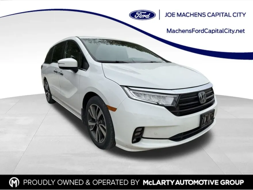 2023 Honda Odyssey Touring photo 1
