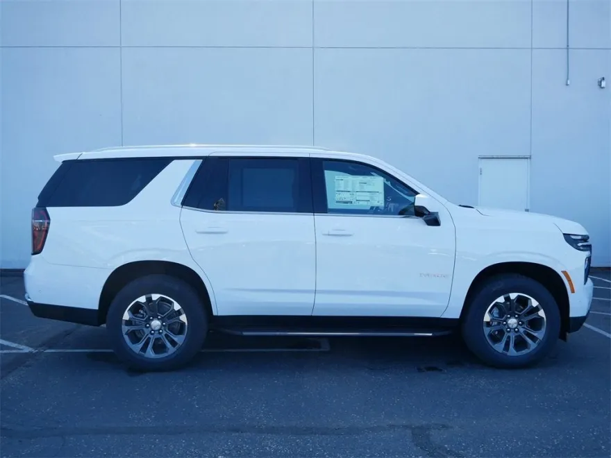2026 Chevrolet Tahoe LS photo 1
