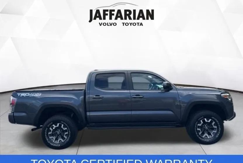2020 Toyota Tacoma TRD Off-Road photo 1