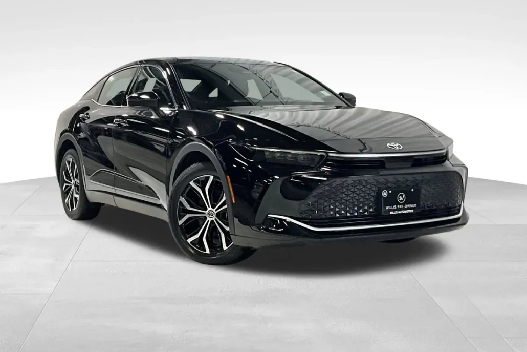 2024 Toyota Crown Limited photo 1