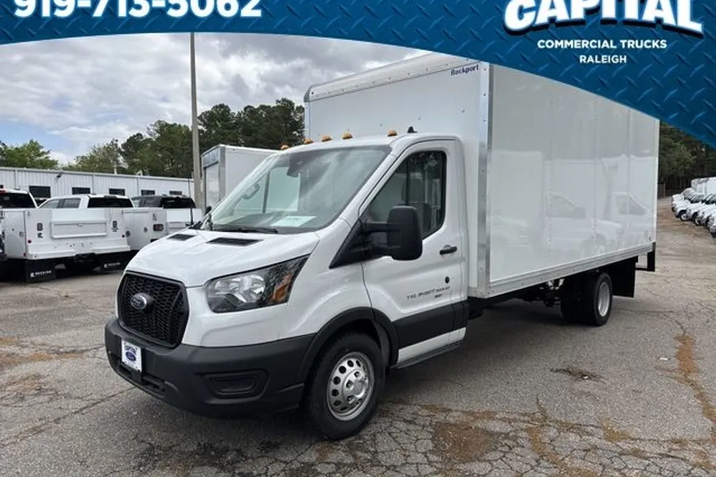 2024 Ford Transit Chassis Cutaway photo 1