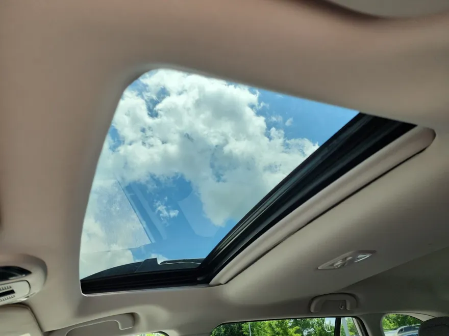 2025 Subaru Outback Premium photo 1
