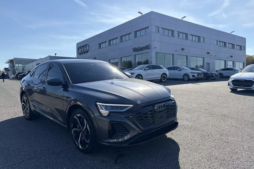 2024 Audi Q8 E-tron line Prestige photo 1