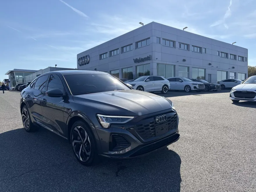 2024 Audi Q8 E-tron line Prestige photo 1