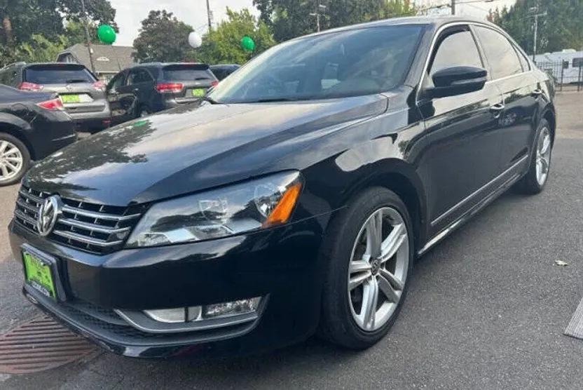 2014 Volkswagen Passat TDI SEL Premium photo 1
