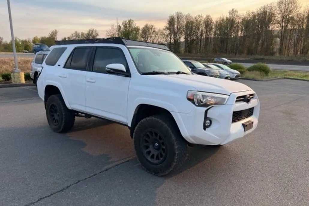 2021 Toyota 4Runner SR5 Premium photo 1