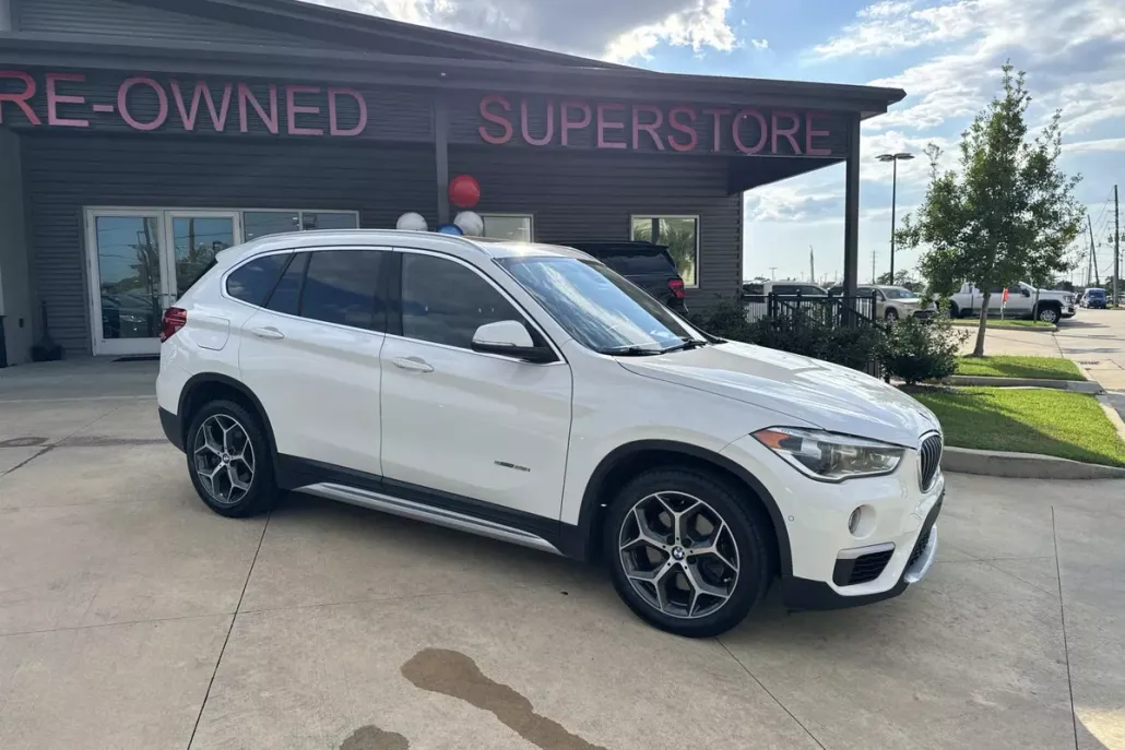 2017 Bmw X1 sDrive28i photo 1