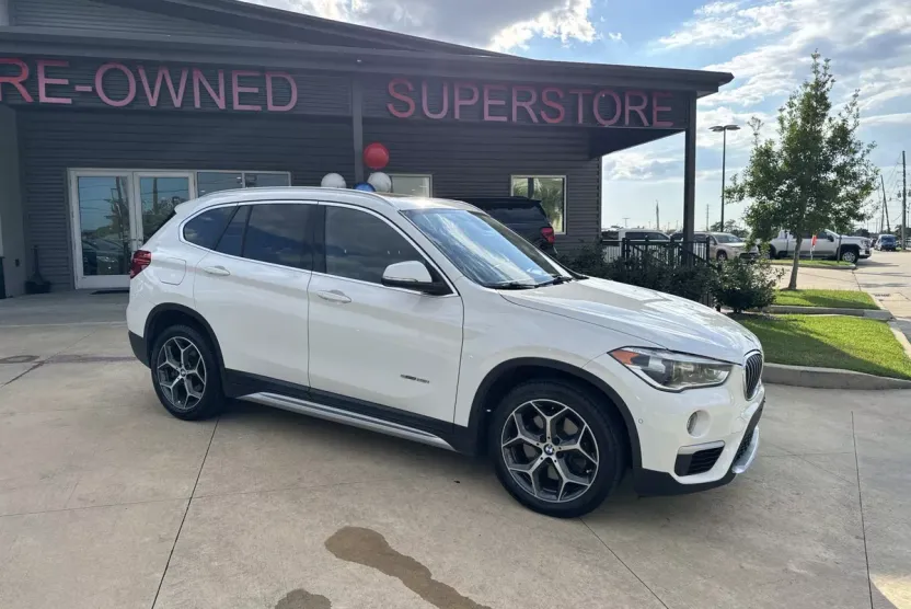 2017 Bmw X1 sDrive28i photo 1