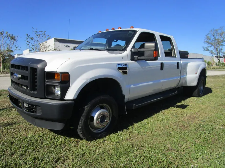 2008 Ford F-350 XL photo 1