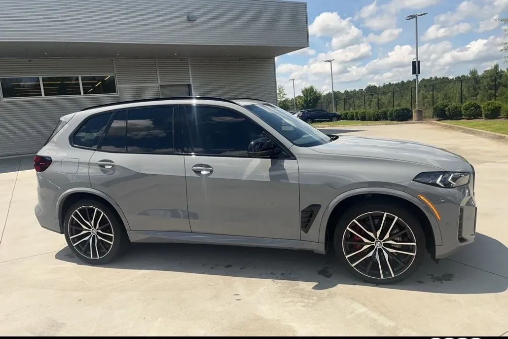 2024 Bmw X5 M60i photo 1