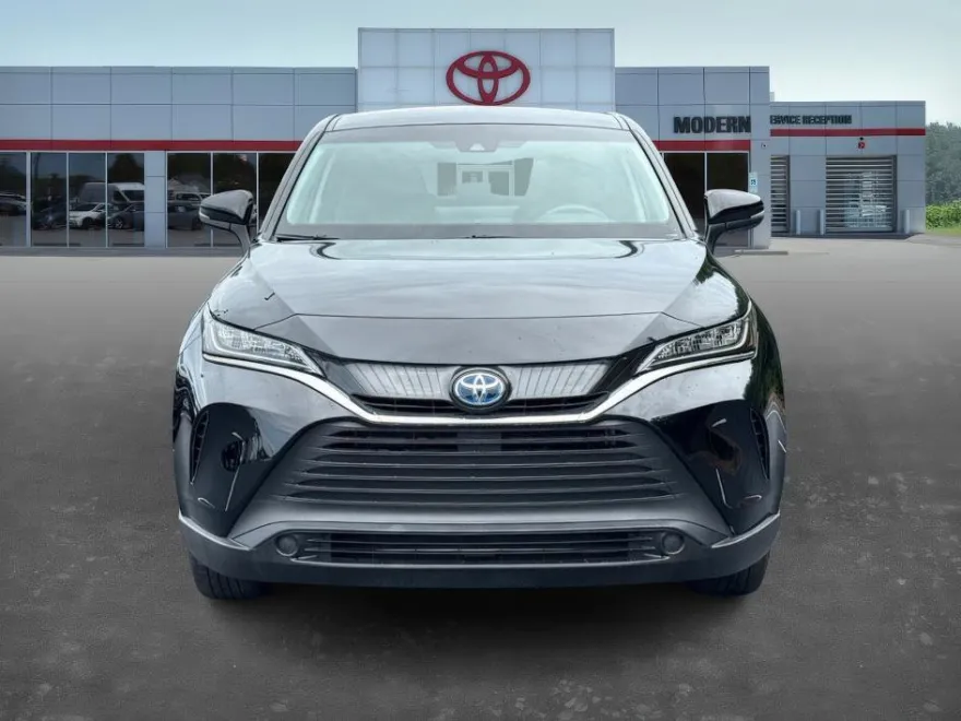 2022 Toyota Venza LE photo 1