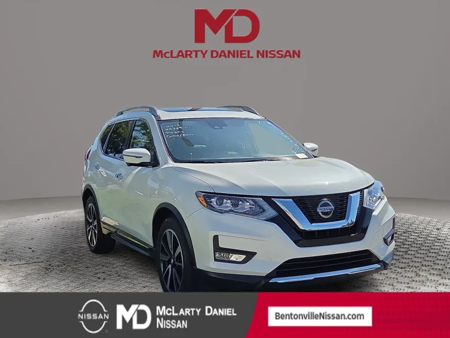 2019 Nissan Rogue SL photo 1