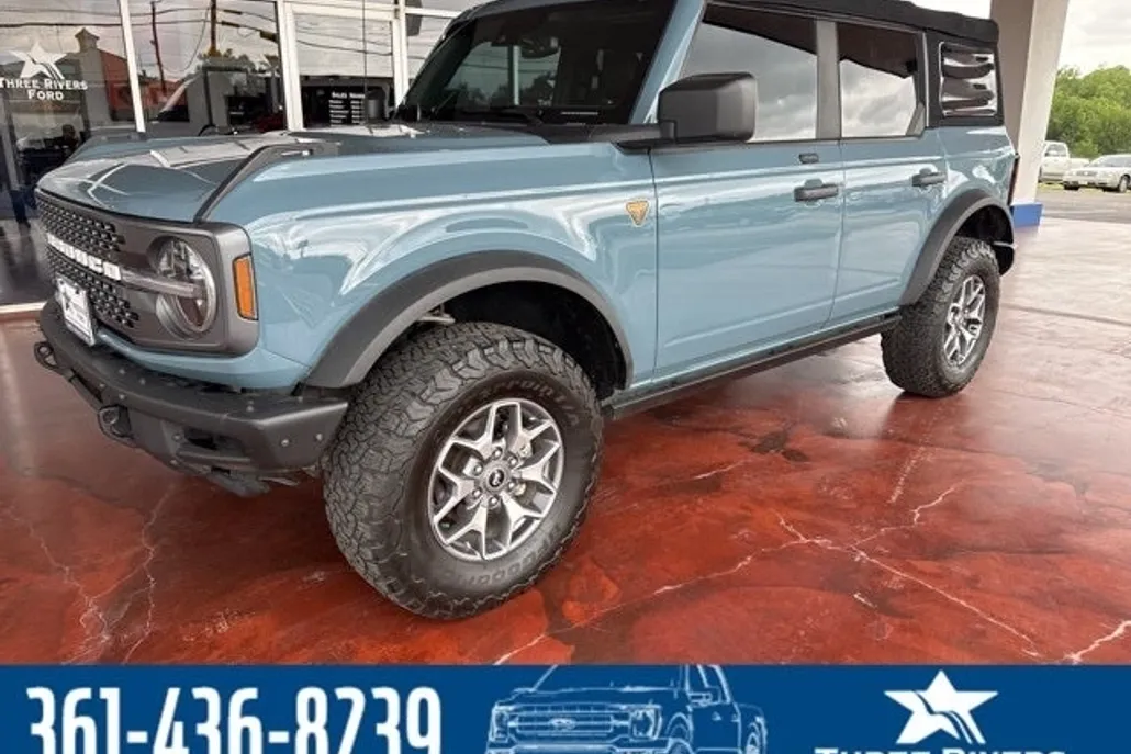 2021 Ford Bronco Badlands photo 1