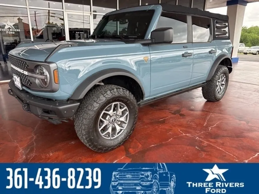 2021 Ford Bronco Badlands photo 1