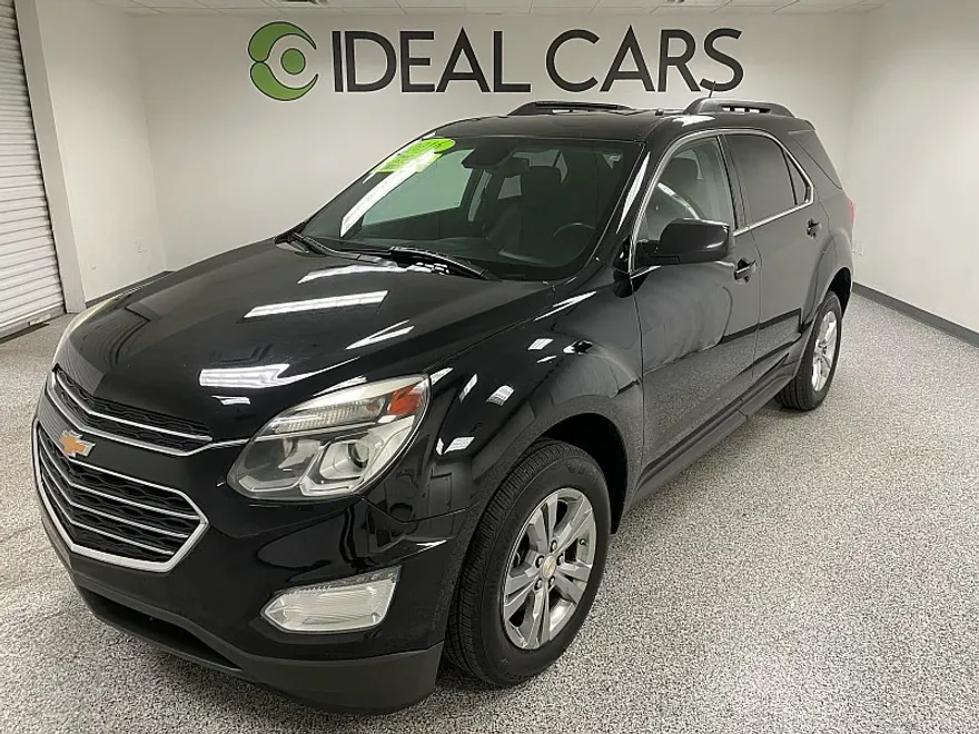2016 Chevrolet Equinox LT photo 1