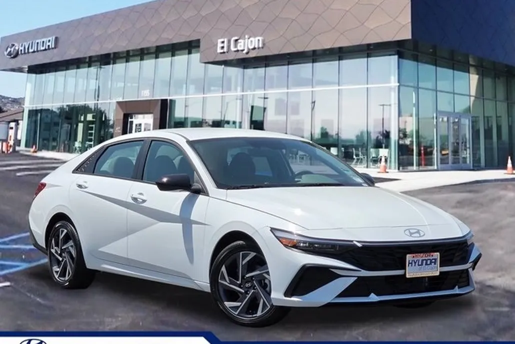 2025 Hyundai Elantra Hybrid SEL Sport photo 1