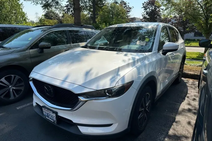 2018 Mazda CX-5 Touring photo 1